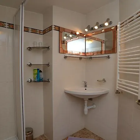 Apartment Privat Tri Krize